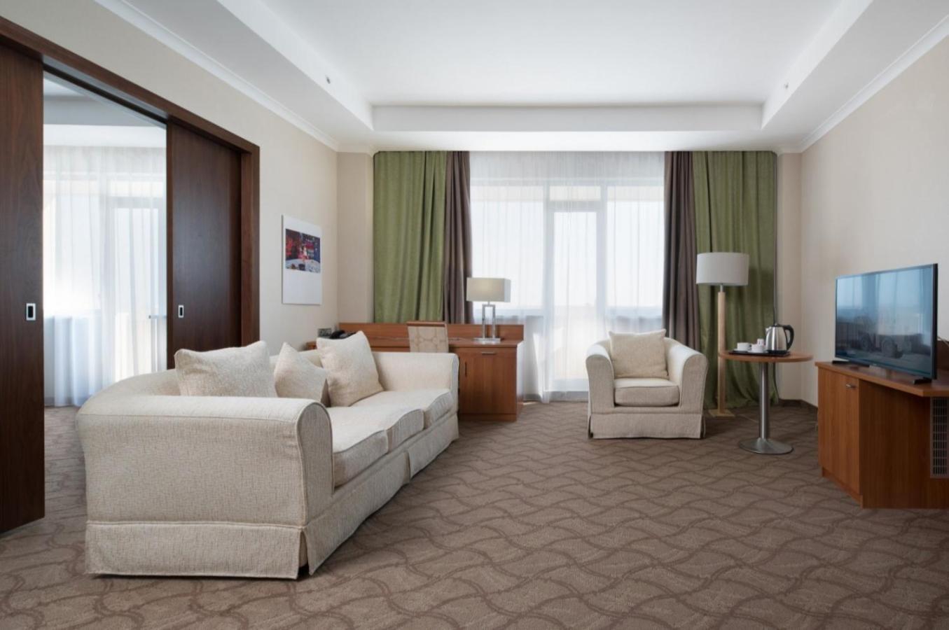 Hotel Duman Astana Eksteriør bilde