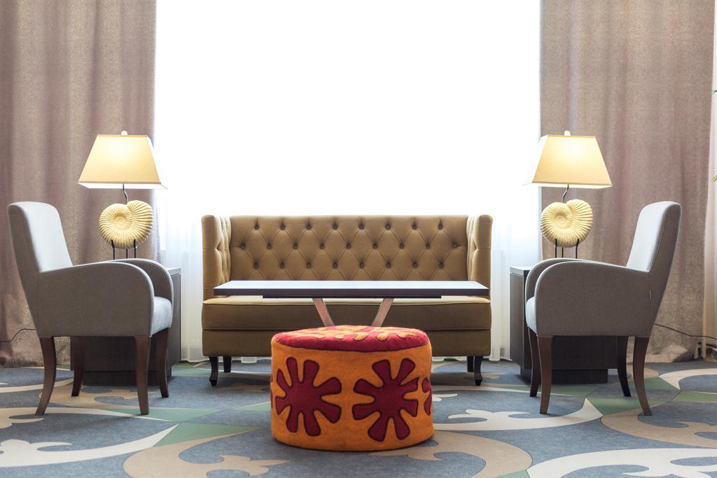 Hotel Duman Astana Eksteriør bilde