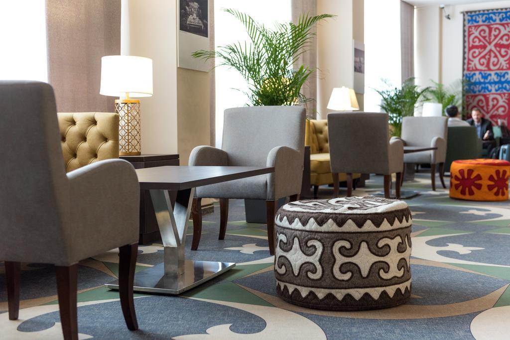 Hotel Duman Astana Eksteriør bilde