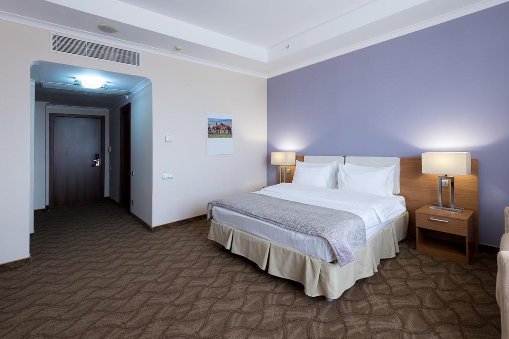 Hotel Duman Astana Eksteriør bilde
