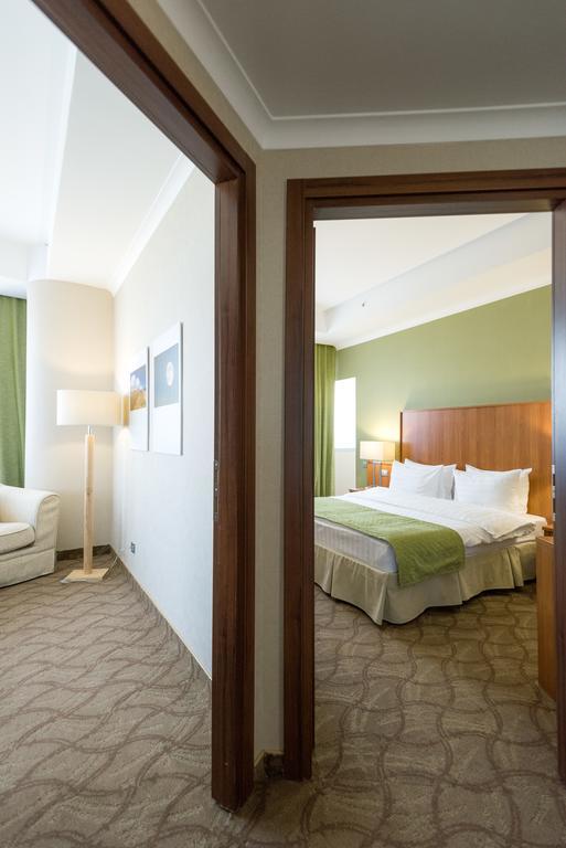 Hotel Duman Astana Eksteriør bilde