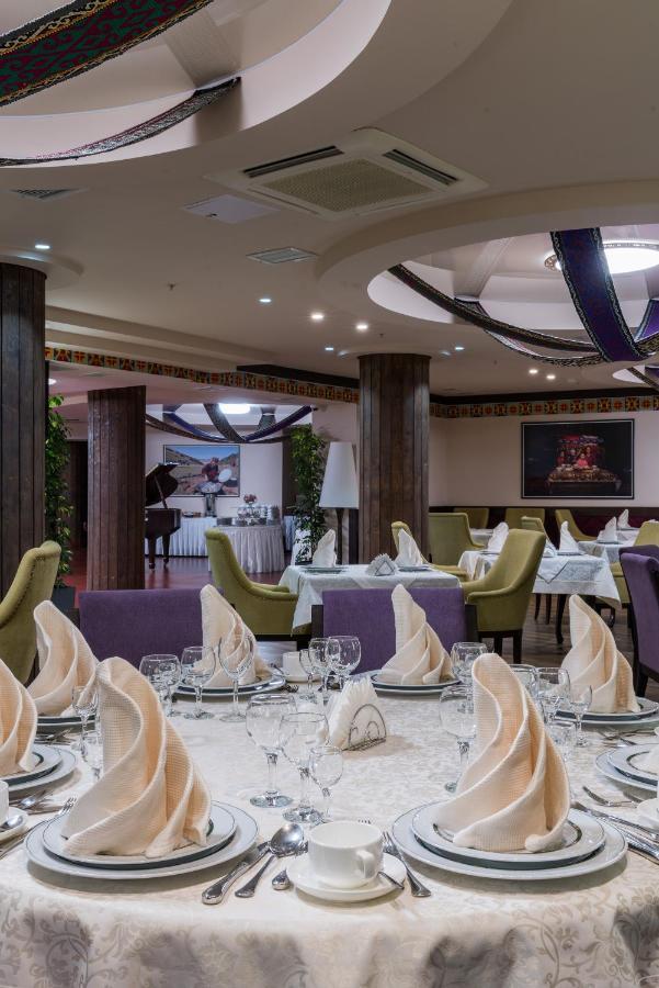 Hotel Duman Astana Eksteriør bilde